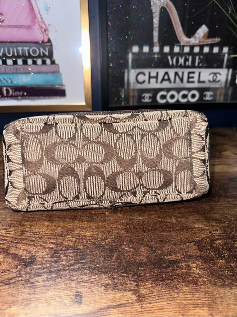 Coach Beige and Brown Signature Shoulder Bag - Picture 5 of 11